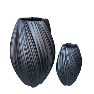 Planter Moho Black 32"