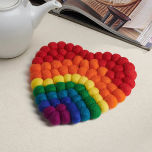 Trivet Modwool Rainbow 8"