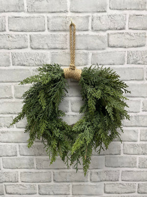 Northern White Cedar Wreath Heart fresh touch 20" (82010)