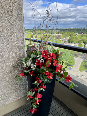 Summer Planter Red Hibiscus all UV protected faux M