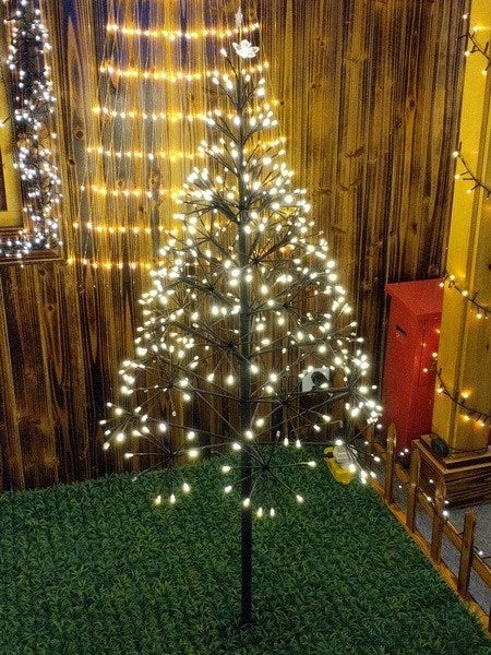 LED Tree 360 Twinkling lights/Brown